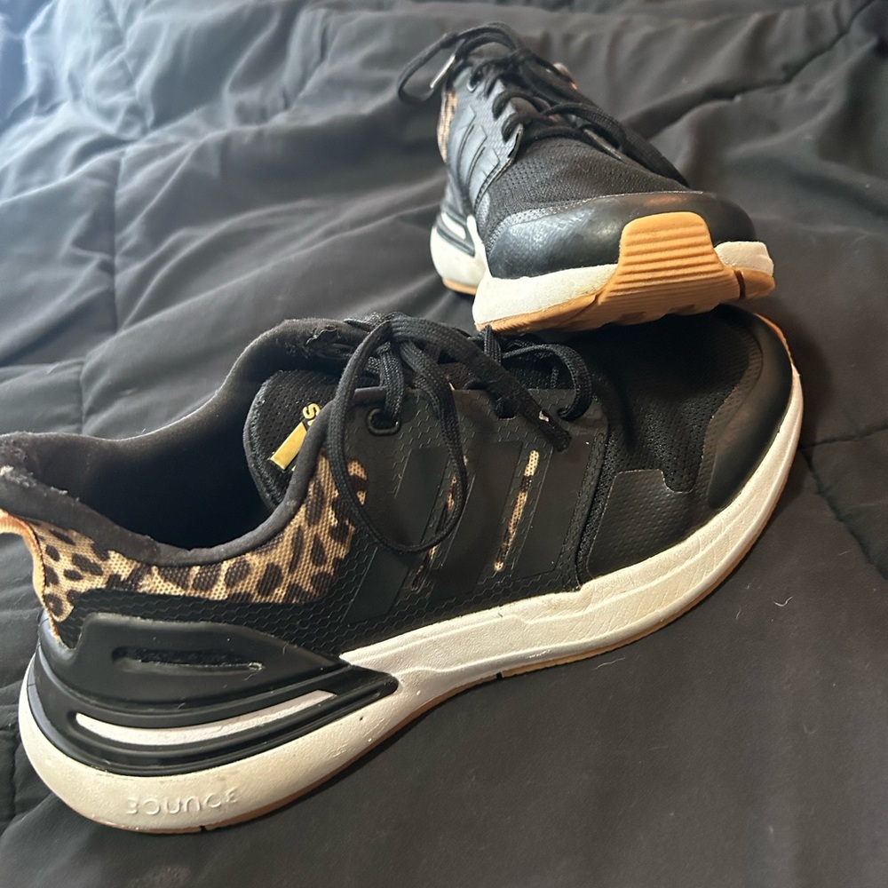 Big girls size 4.5 adidas tennis shoes